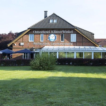 Ostseehotel Kluetzer Winkel Hohen Schoenberg Exterior photo